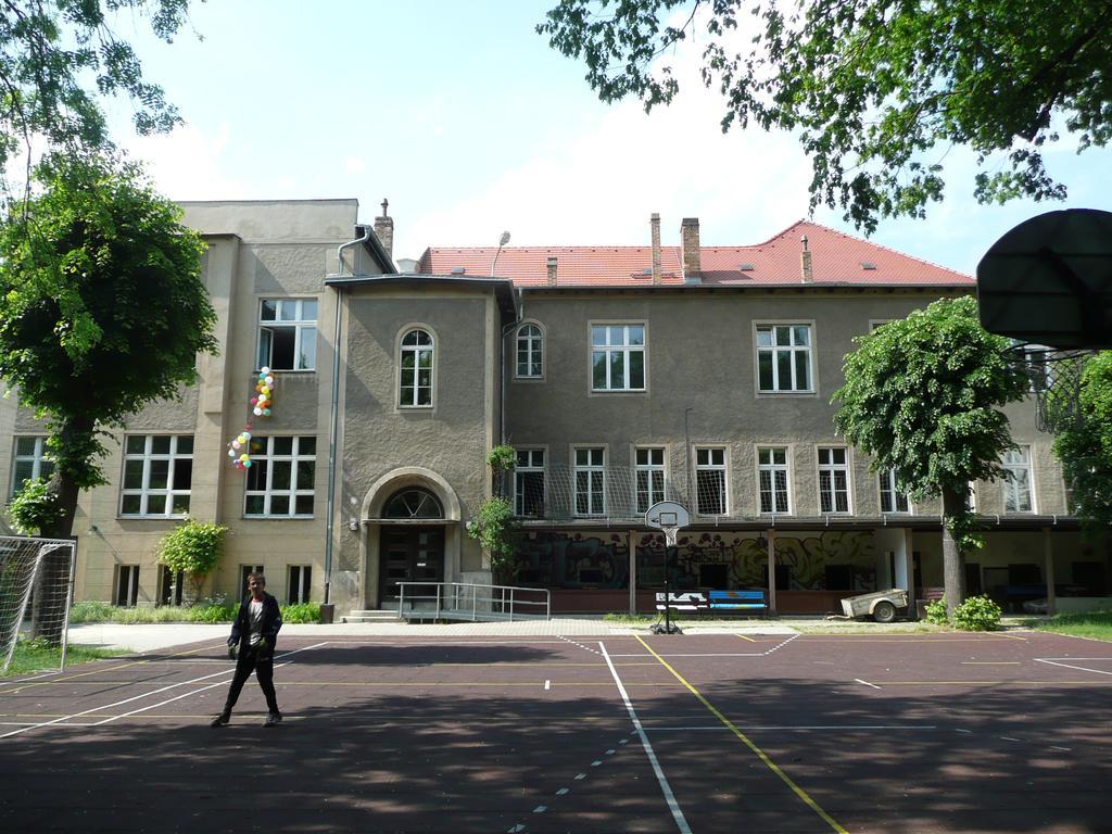 Pension Zur Wartburg กอร์ลิตซ์ ภายนอก รูปภาพ