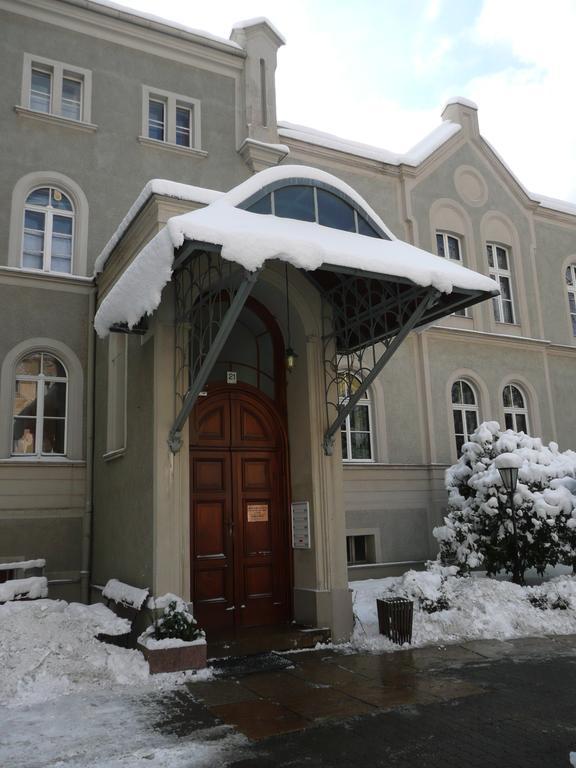 Pension Zur Wartburg กอร์ลิตซ์ ภายนอก รูปภาพ