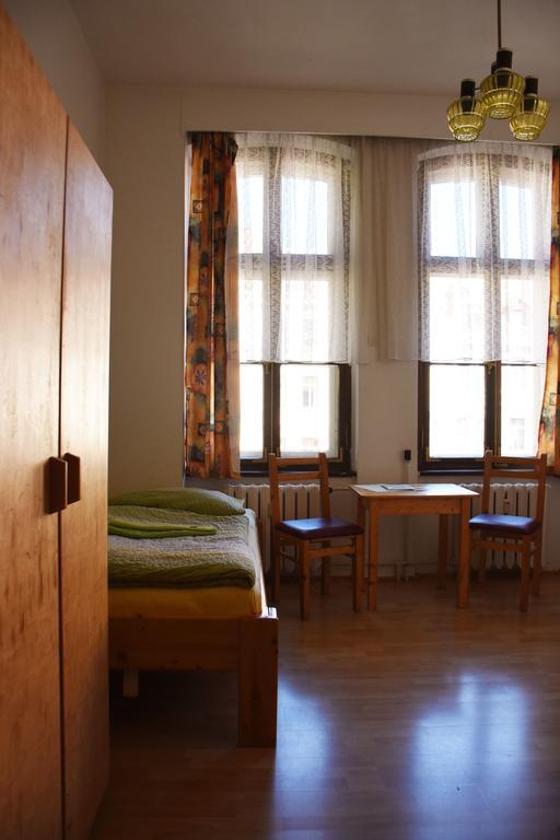 Pension Zur Wartburg กอร์ลิตซ์ ภายนอก รูปภาพ