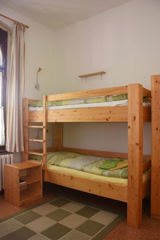 Pension Zur Wartburg กอร์ลิตซ์ ภายนอก รูปภาพ