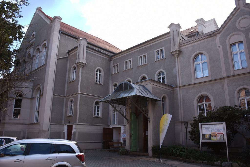 Pension Zur Wartburg กอร์ลิตซ์ ภายนอก รูปภาพ