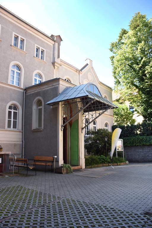 Pension Zur Wartburg กอร์ลิตซ์ ภายนอก รูปภาพ