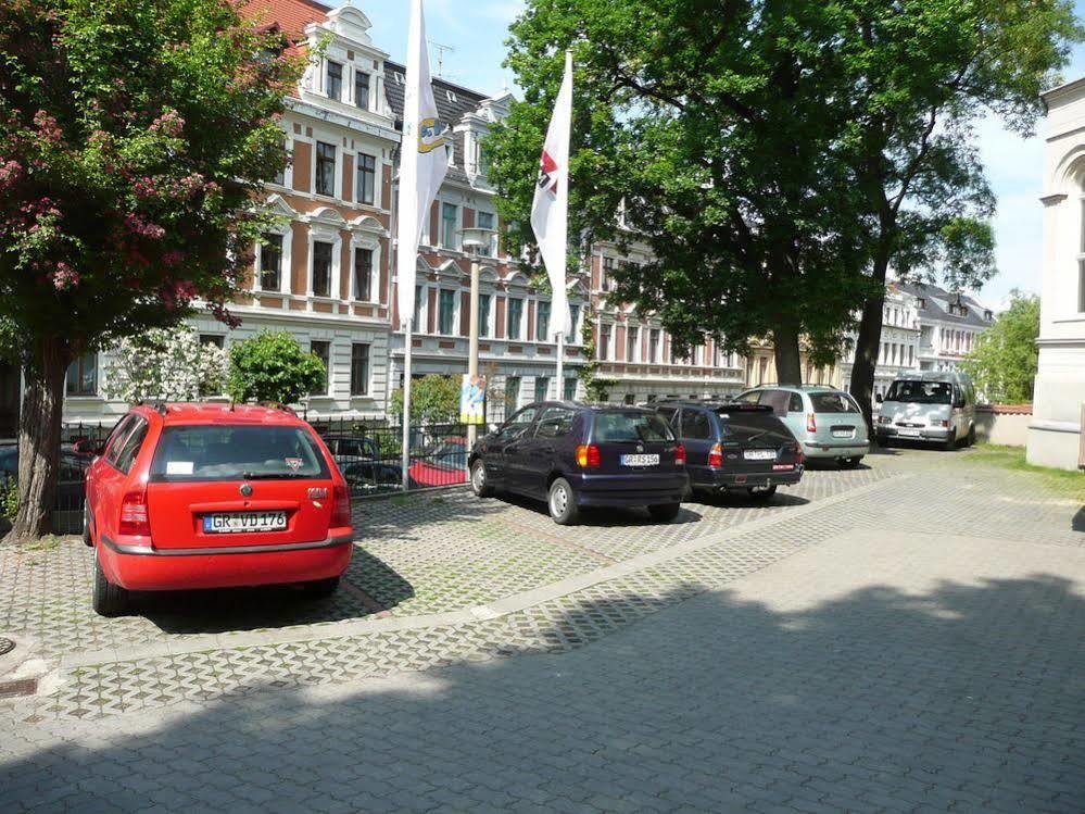 Pension Zur Wartburg กอร์ลิตซ์ ภายนอก รูปภาพ