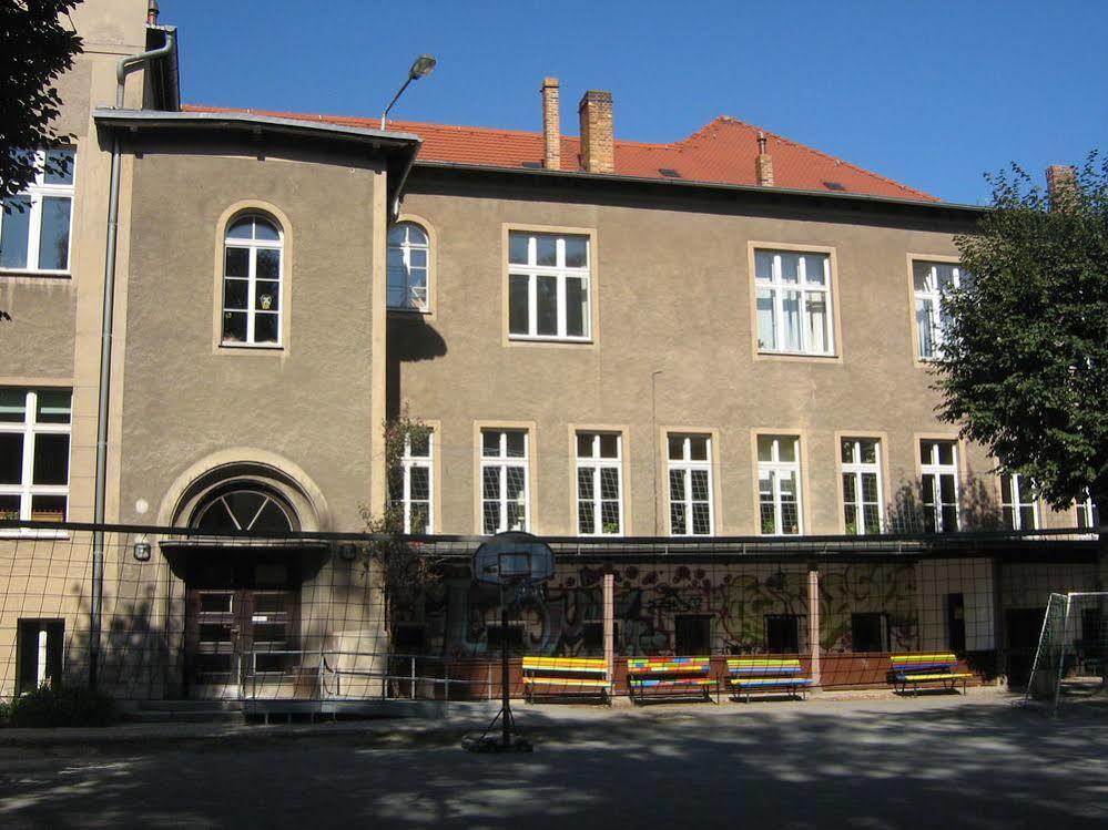 Pension Zur Wartburg กอร์ลิตซ์ ภายนอก รูปภาพ